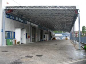 Tettoia monopendenza