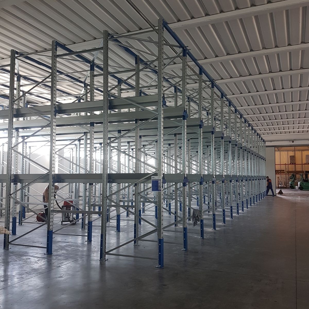 SCAFFALATURA DRIVE IN Magazzino Logistica – novembre 2017