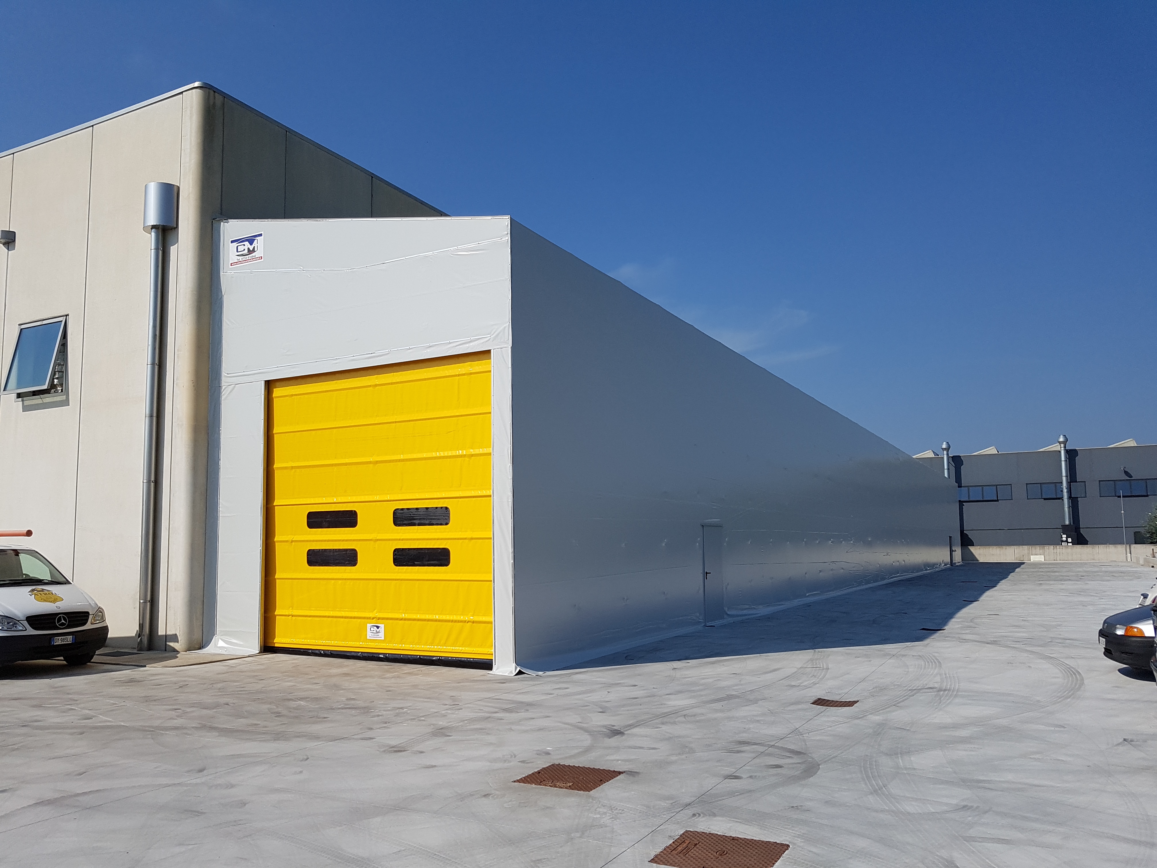 COPERTURA MOBILE LATERALE DETTA ANCHE COPERTURA "ZOPPA" MODELLO MONOFALDA
