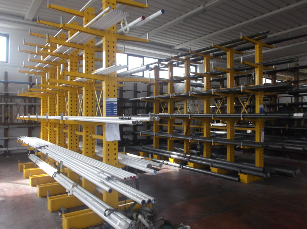 Scaffalature industriali Cantilever Portabarre