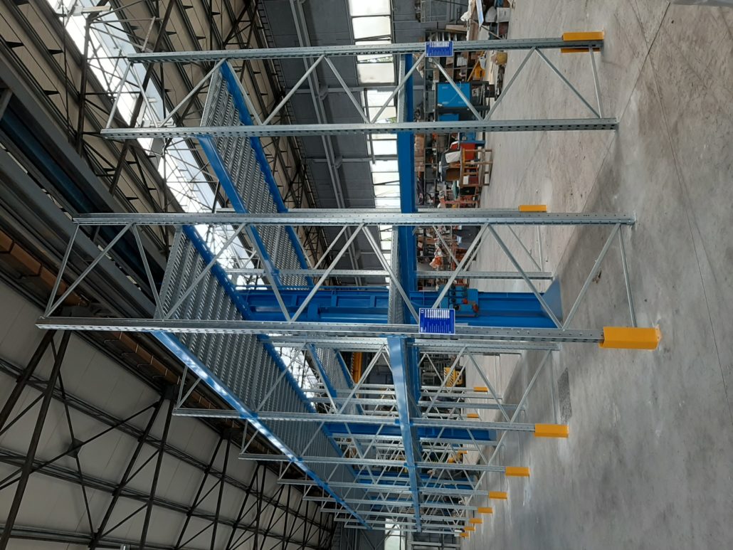 MONTAGGIO PORTAPALLET
